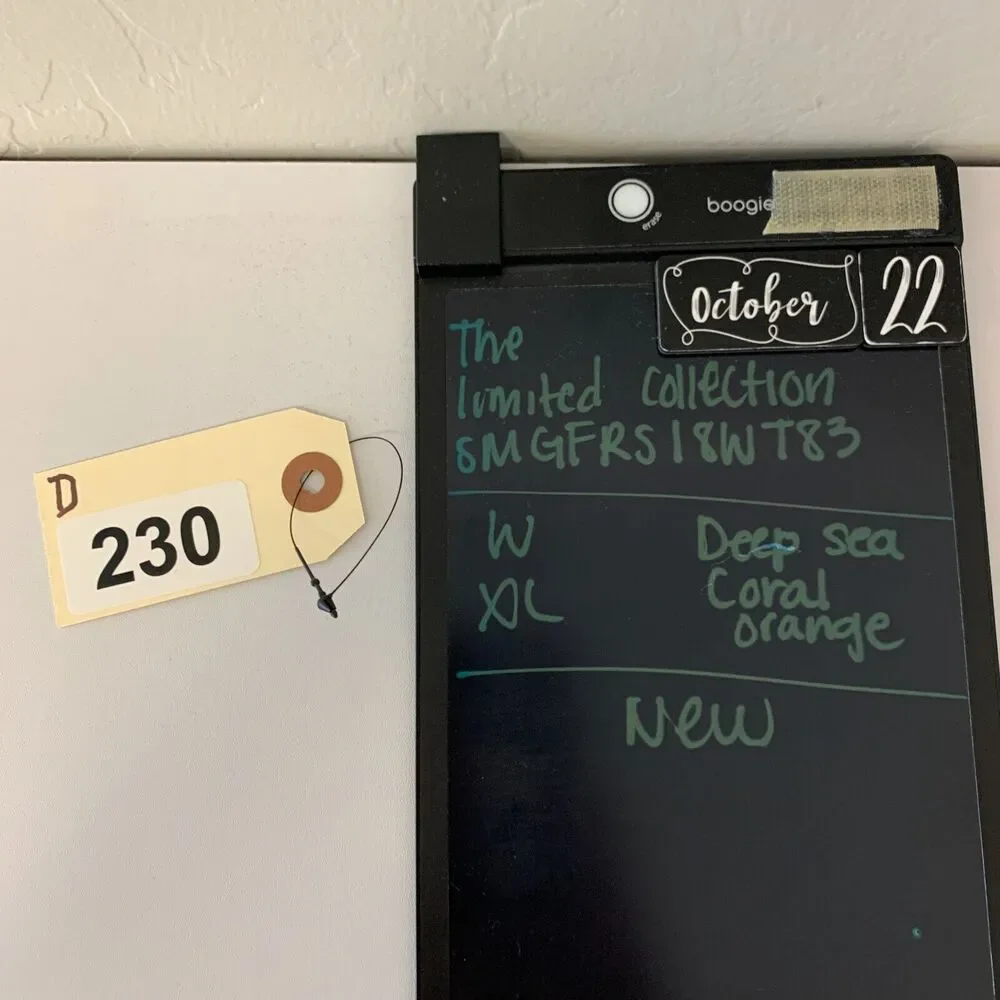 The Limited Collection Cutout Sleeve Womens XL Extra Large Coral Orange V Neck - Picture 12 of 13